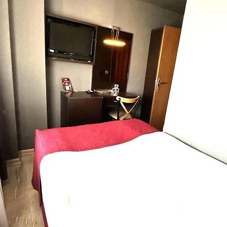 Atesde Dustu Salvara Отель Стамбул